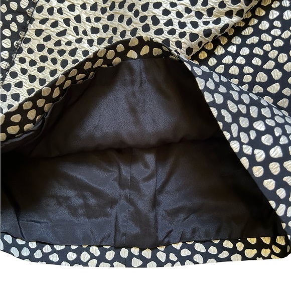 J. Crew Black and Gold Metallic Pebble Print Jacquard Wrap Skirt Size 4 - Picture 9 of 16